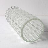 Vase à fleurs vintage en verre massif, lourd et transparent, pressé à la main / Italie / Années 1970