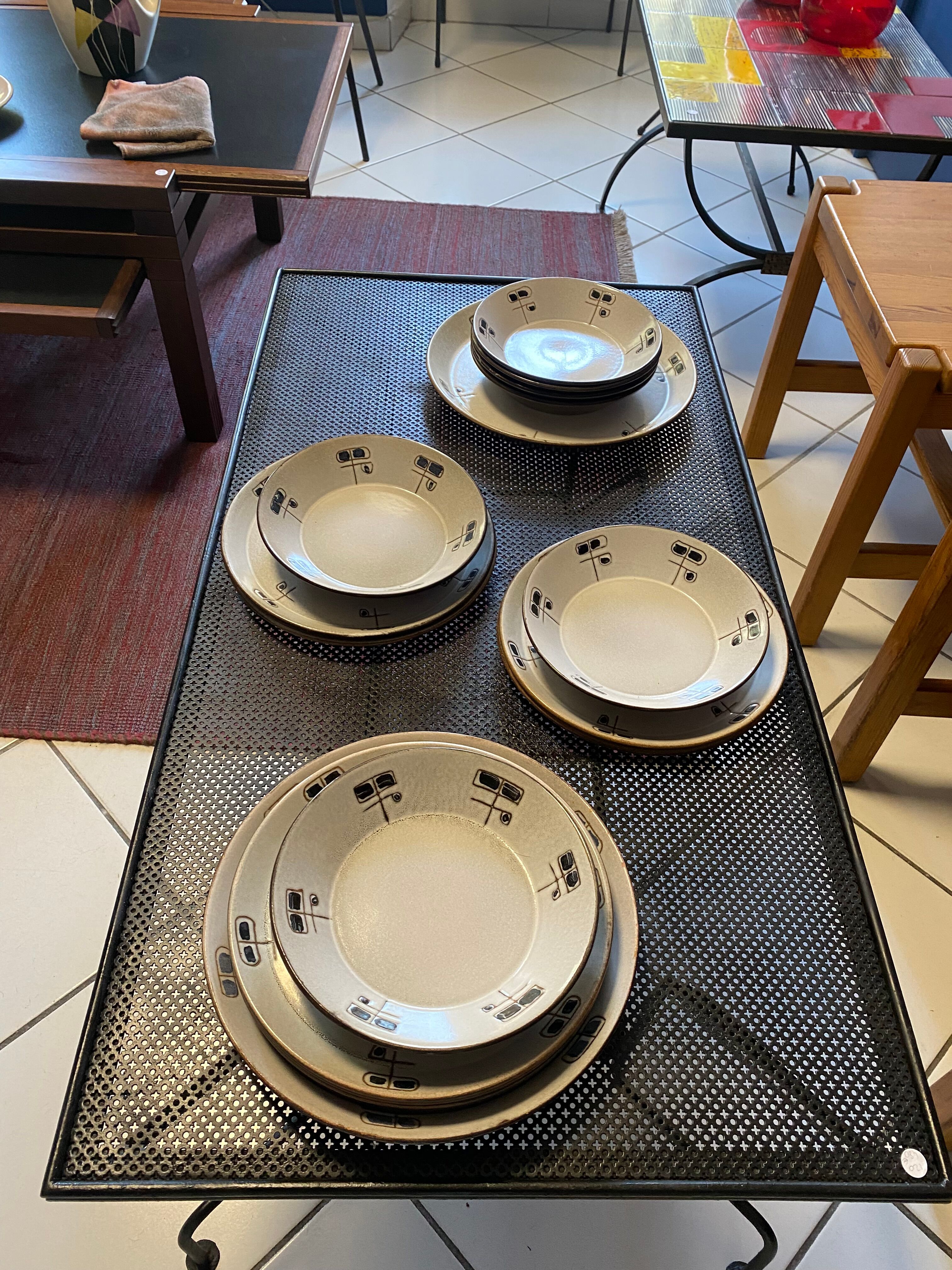 Service Niderviller hand painted 70s