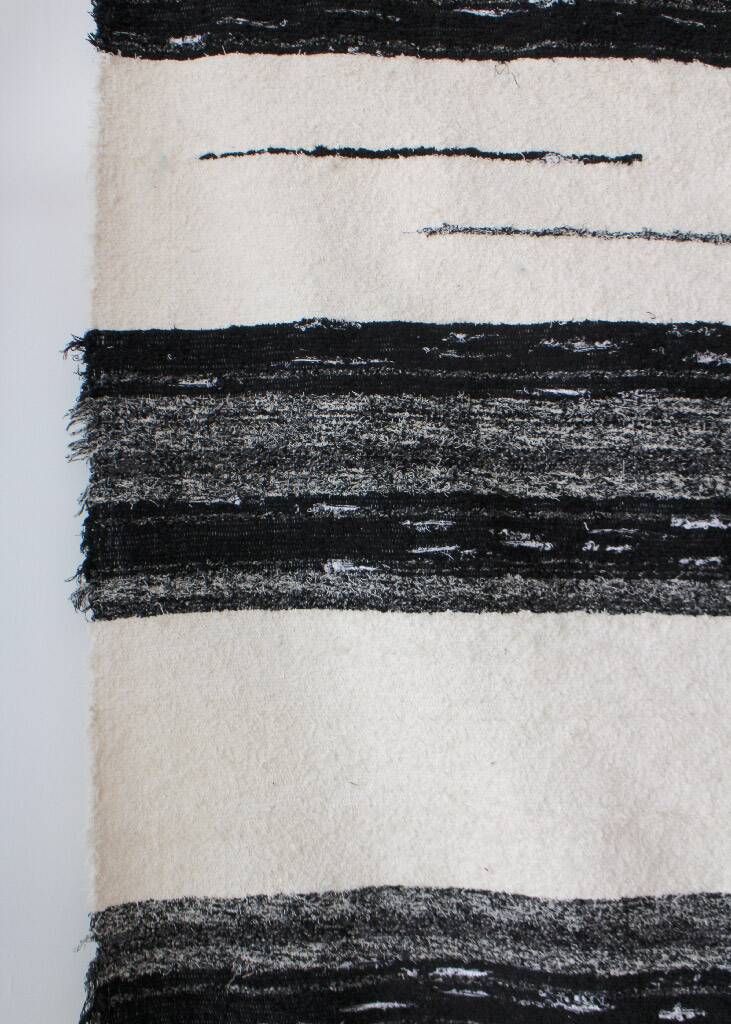 Handwoven recycled cotton rug - 170 x 240 cm