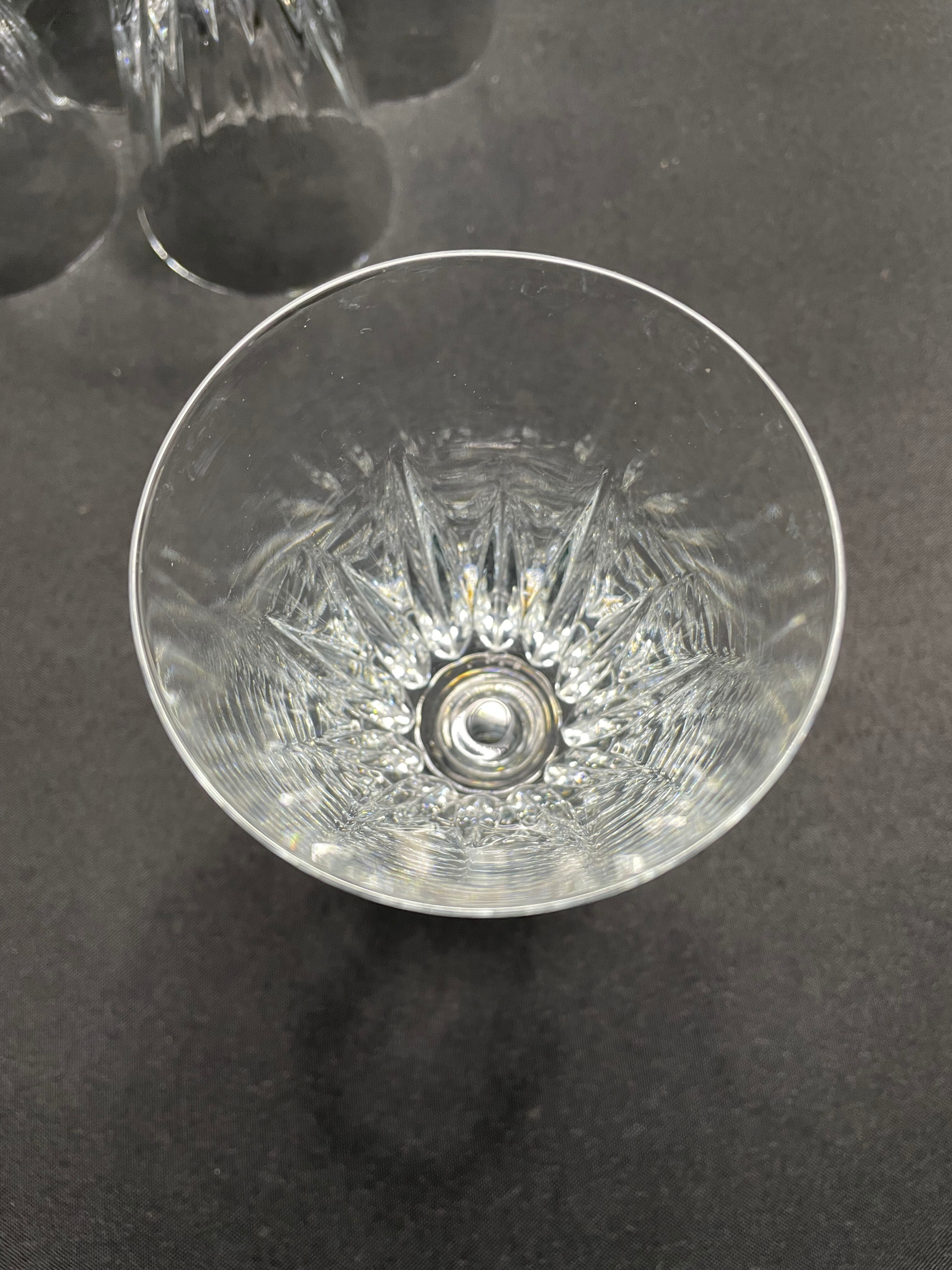6 glasses on foot with water or wine