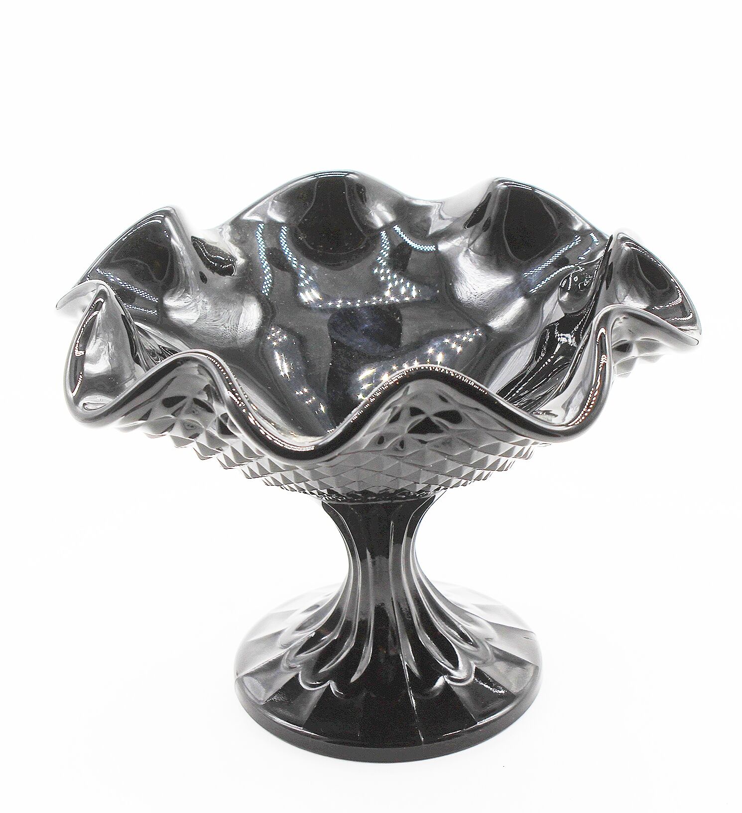 2 black and white pecking cups