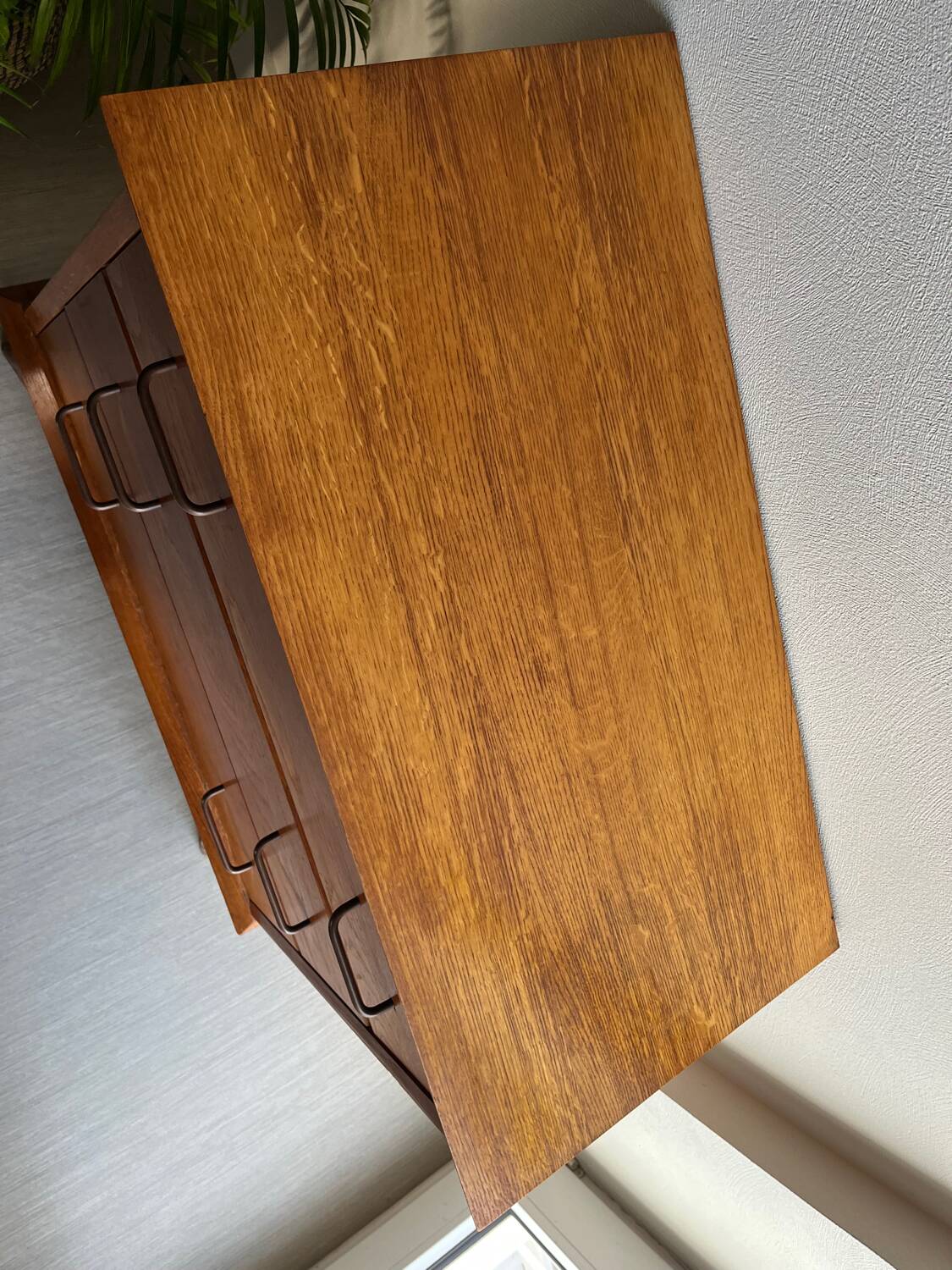 Vintage chest of drawers with splayed legs