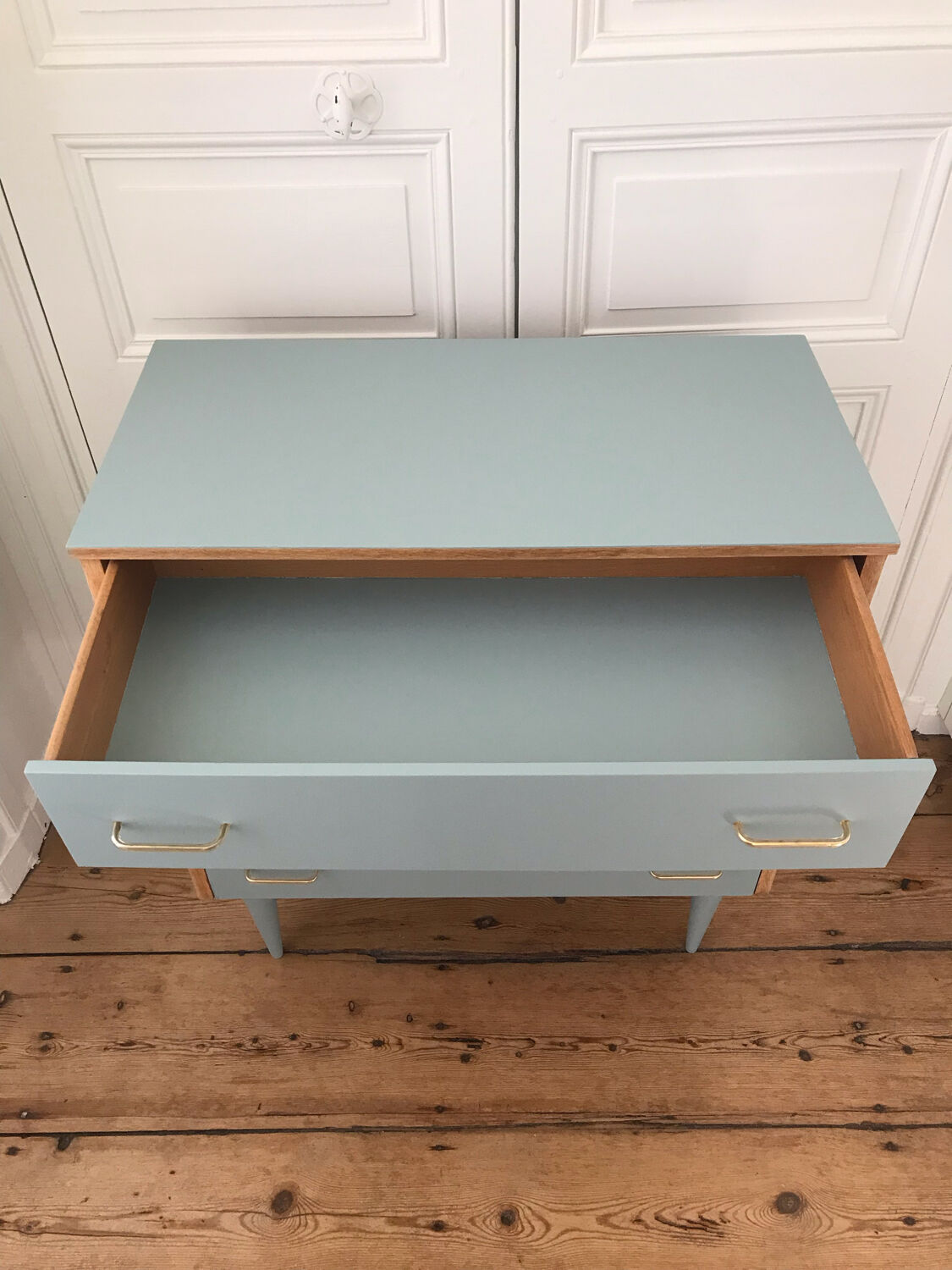 Vintage chest of drawers 4 drawers Almond from Resources