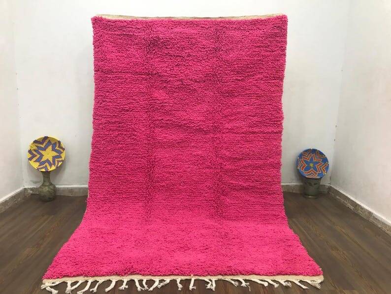 Beni Ouraine handwoven traditional pink rug, size 150 x 250 cm