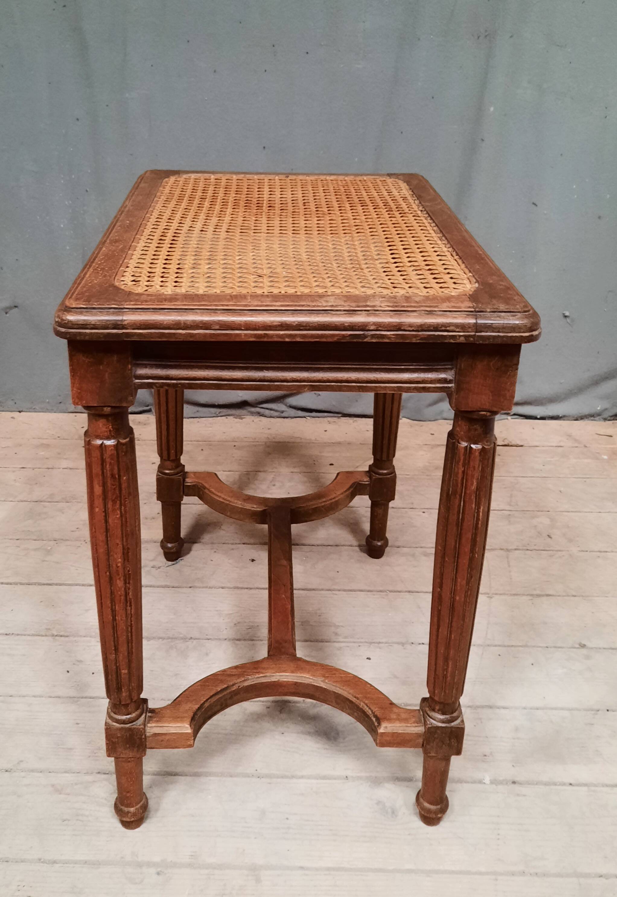 Canned stool Louis XVI style