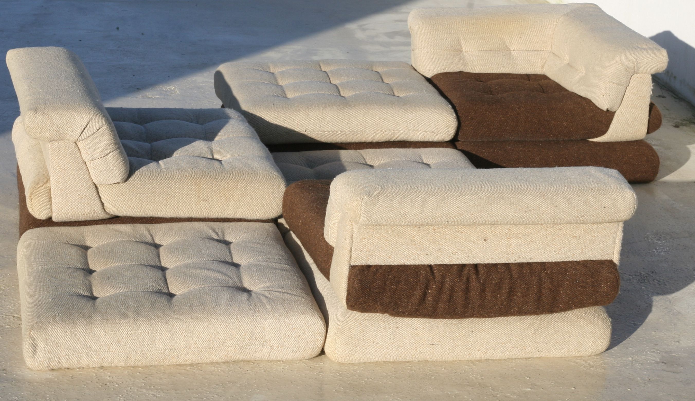 Modular sofa Mah Jong, Hans Hopfer, France, 1971. Roche Bobois Edition.