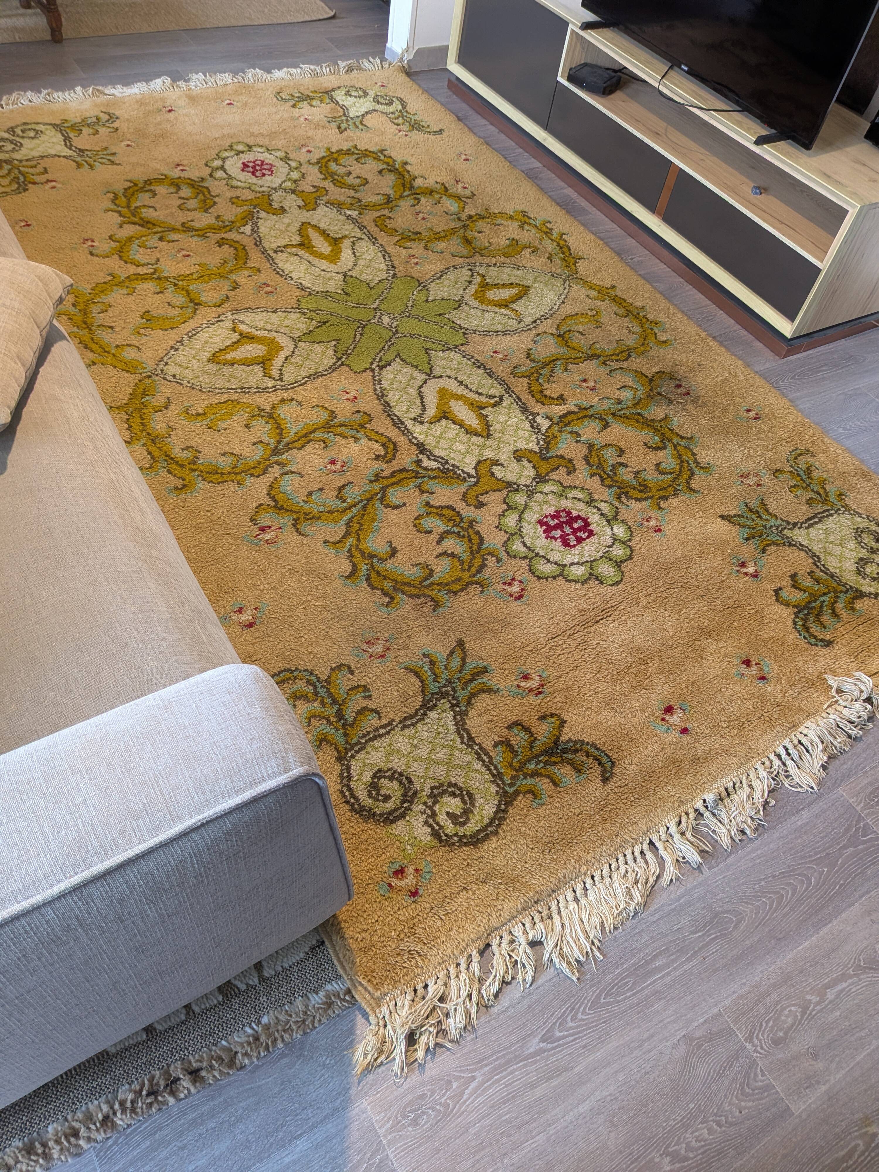 Vintage Moroccan medallion rug in pure wool – 293 x 180 cm