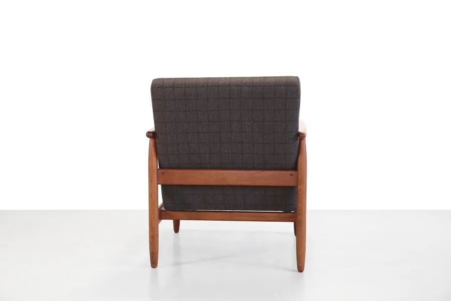 Fauteuil en chêne par Ejvind Johansson pour FDB Mobler, la chaise J65.