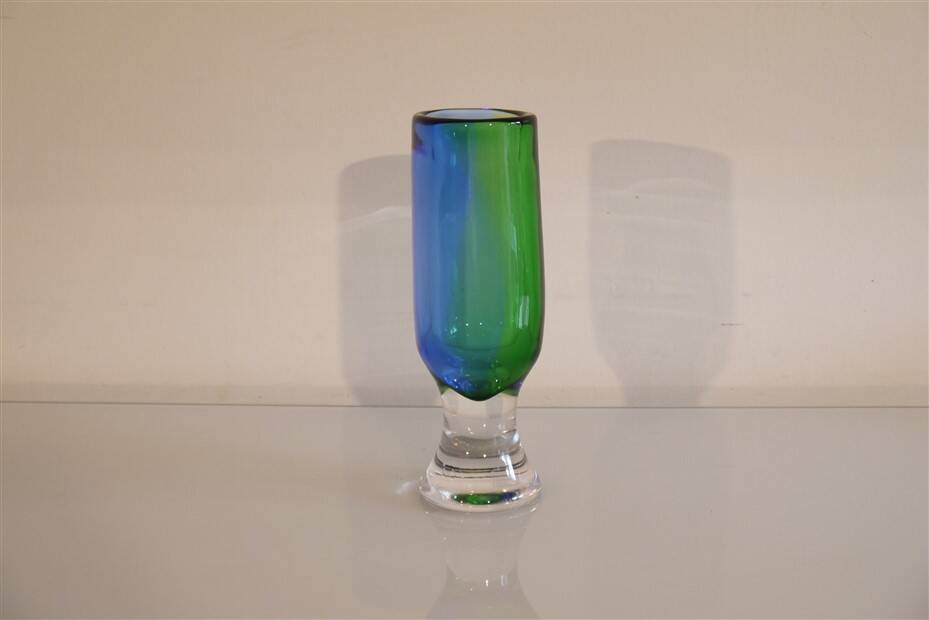 Swedish vase by Vicke Lindstrand for Kosta 1970