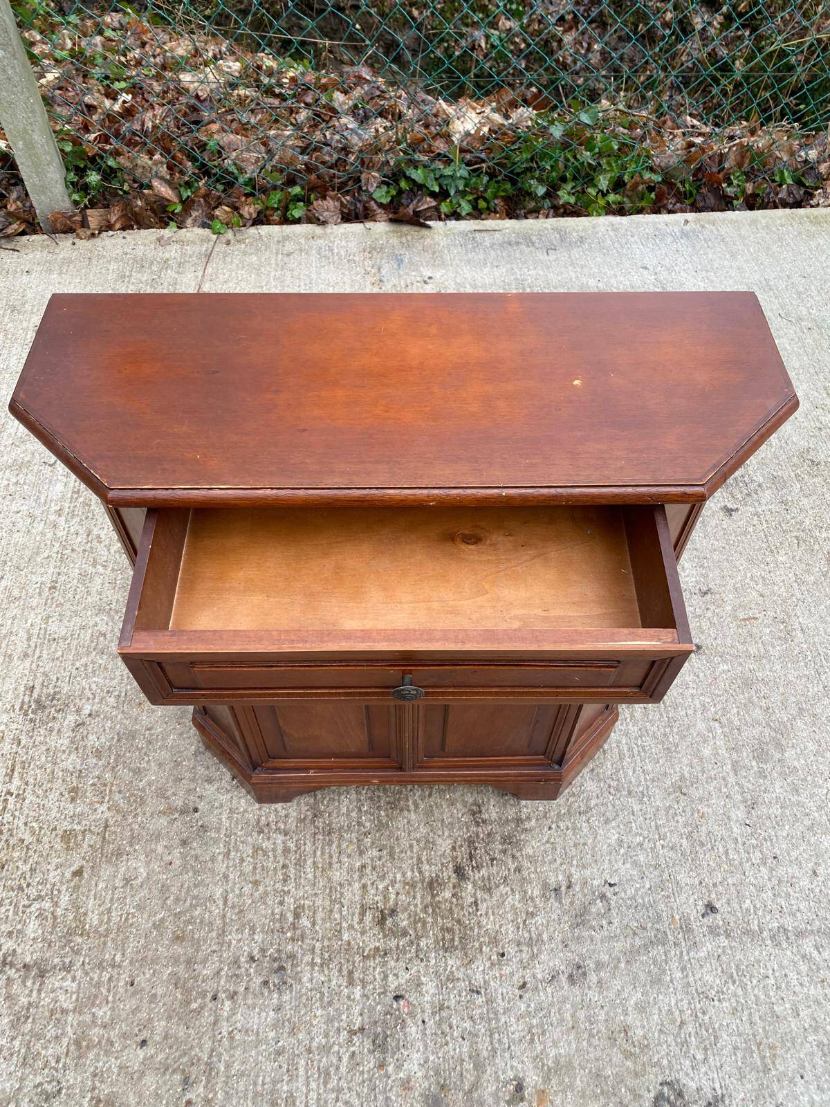 Colonial style solid wood chest of drawers