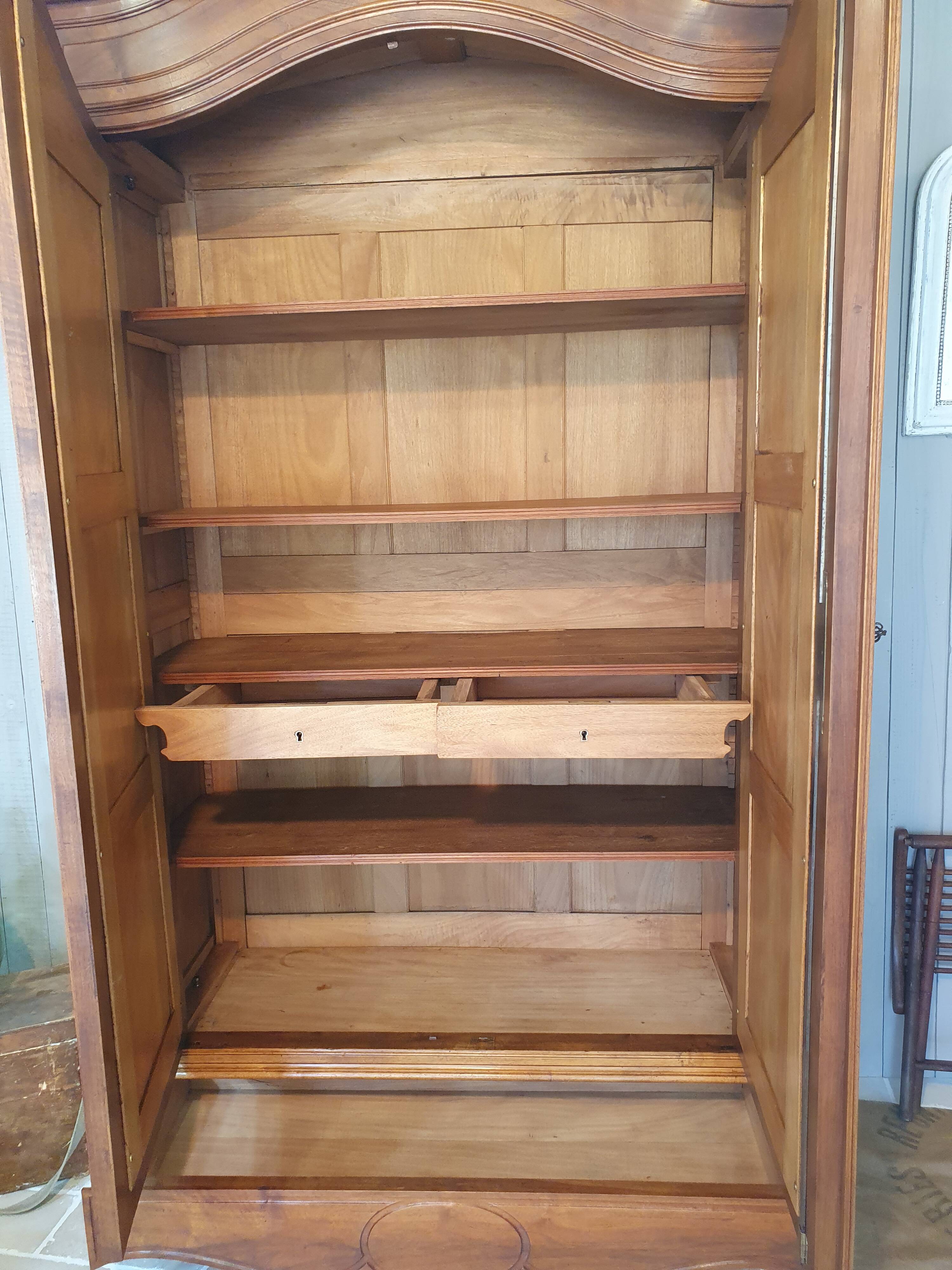 Armoire