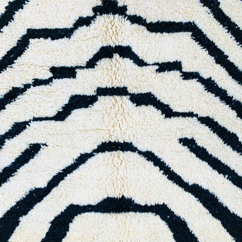 Handmade Moroccan rug 200cm x 300cm