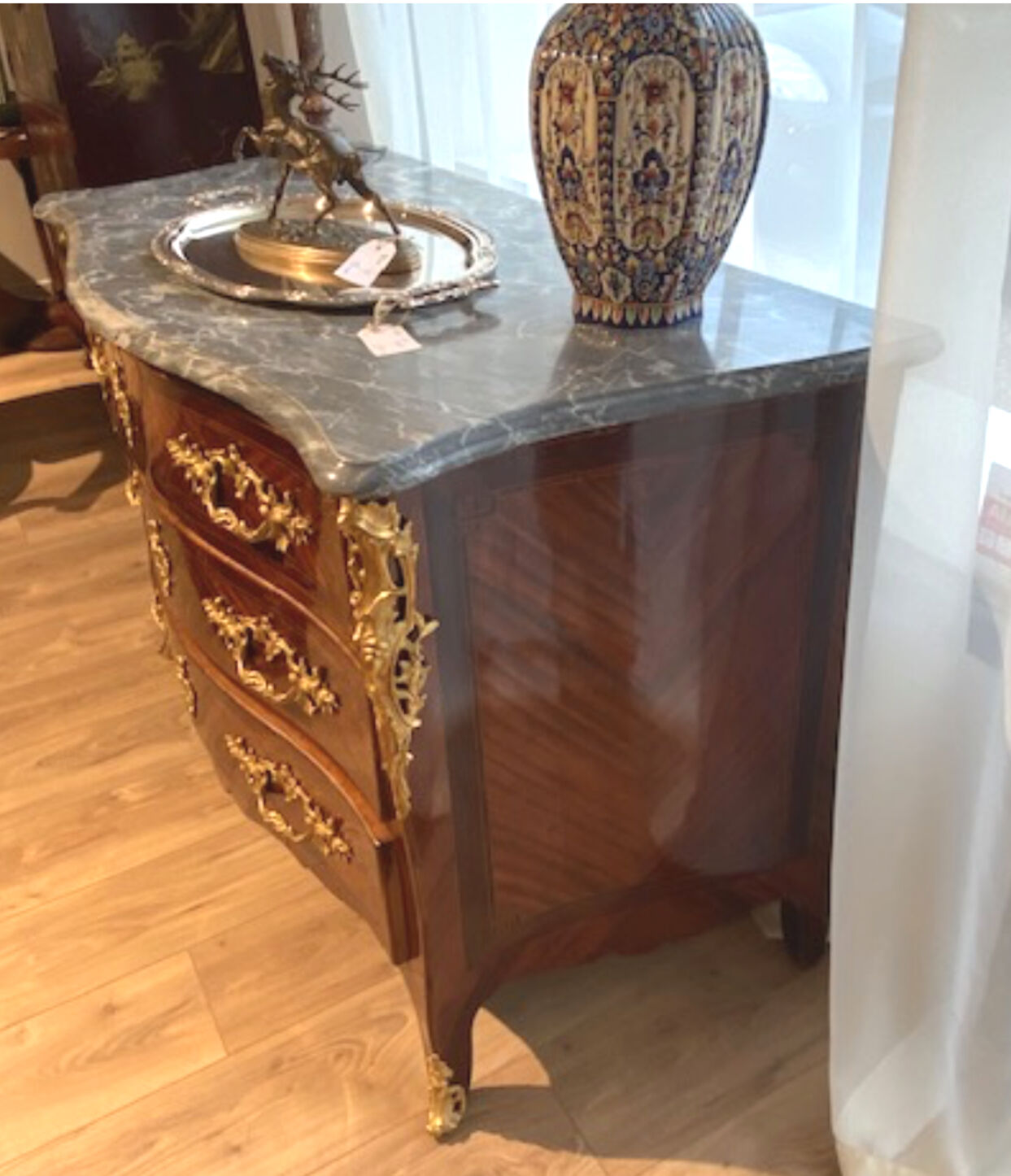 Louis XV period chest of drawers in violet wood.bronze trim