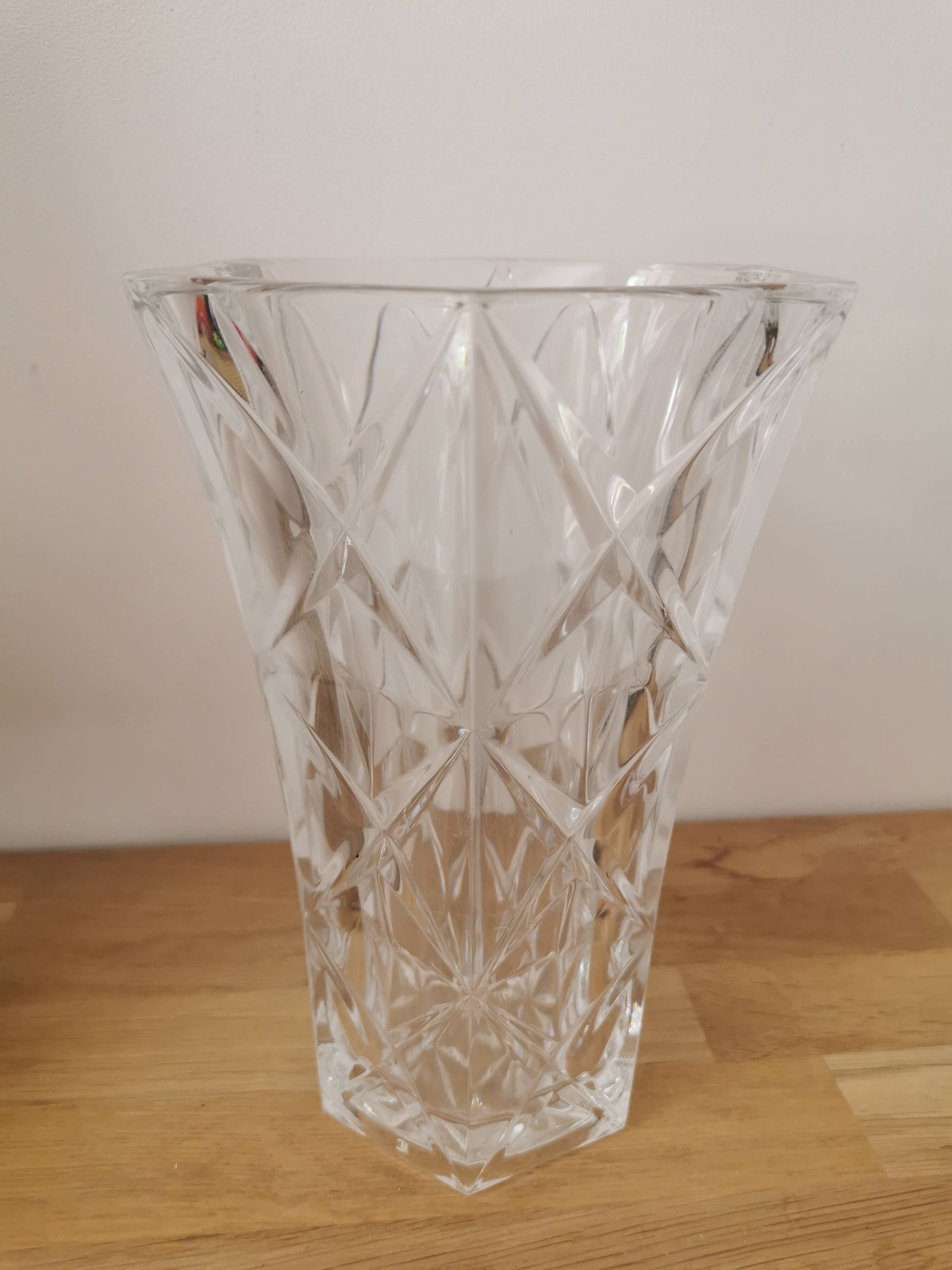 Crystal vase