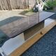 Table basse de style brutaliste