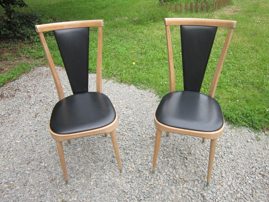 Pair of chairs baumann