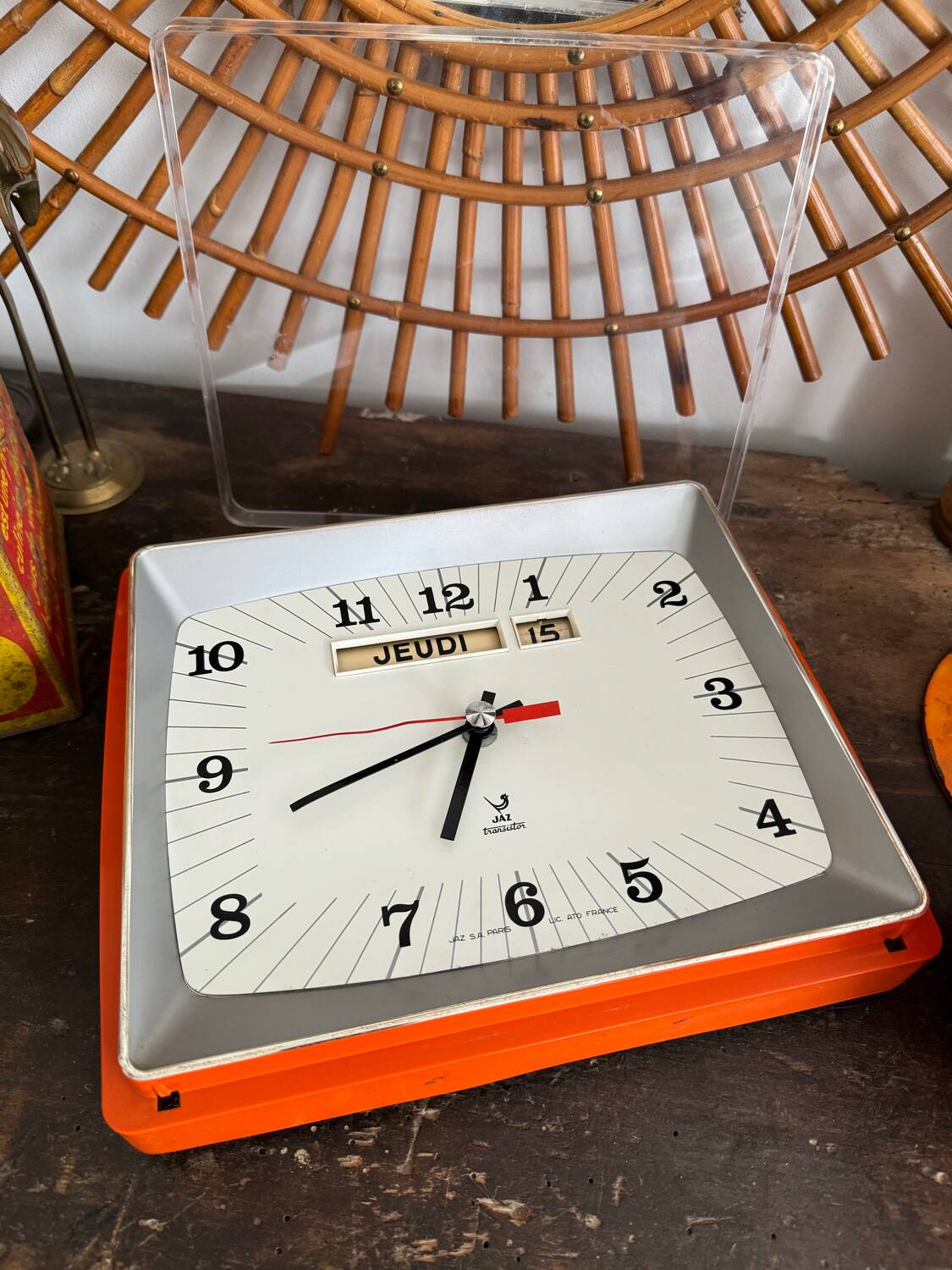 Jaz vintage orange transistor pendulum