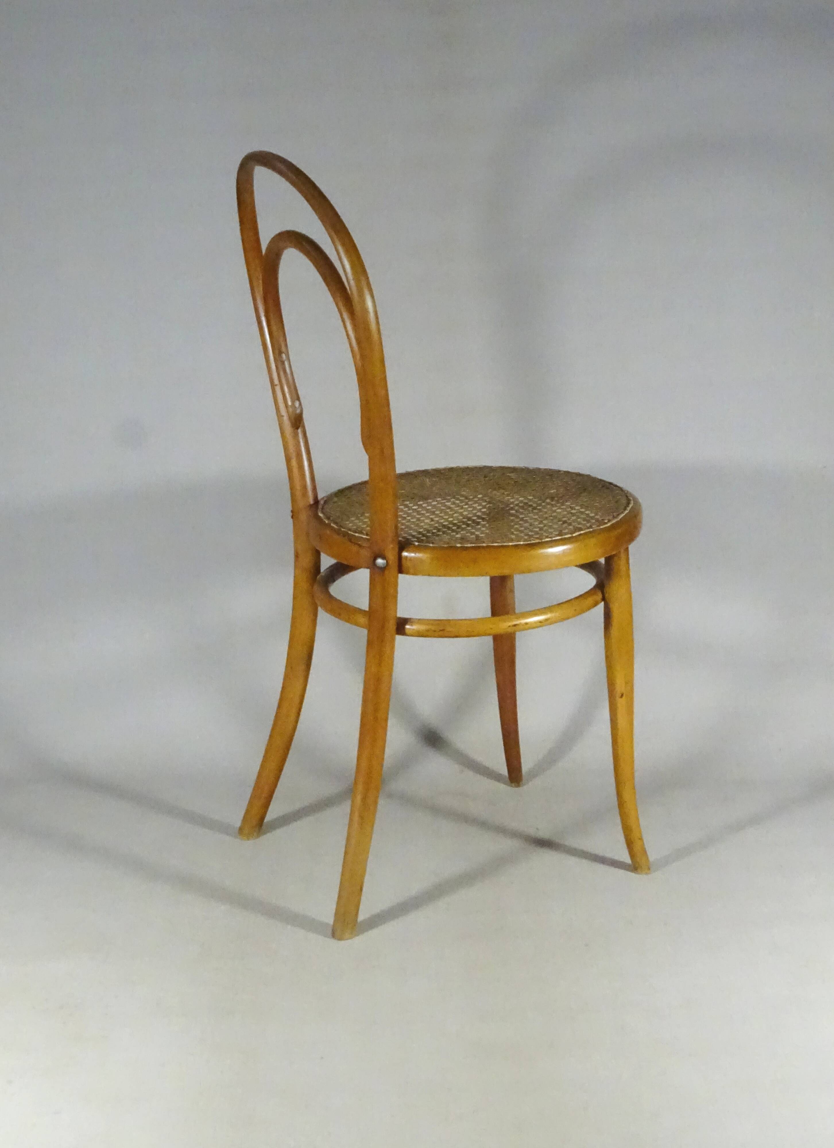 Chair No. 14, circa 1870 primary form - Thonet 1B -