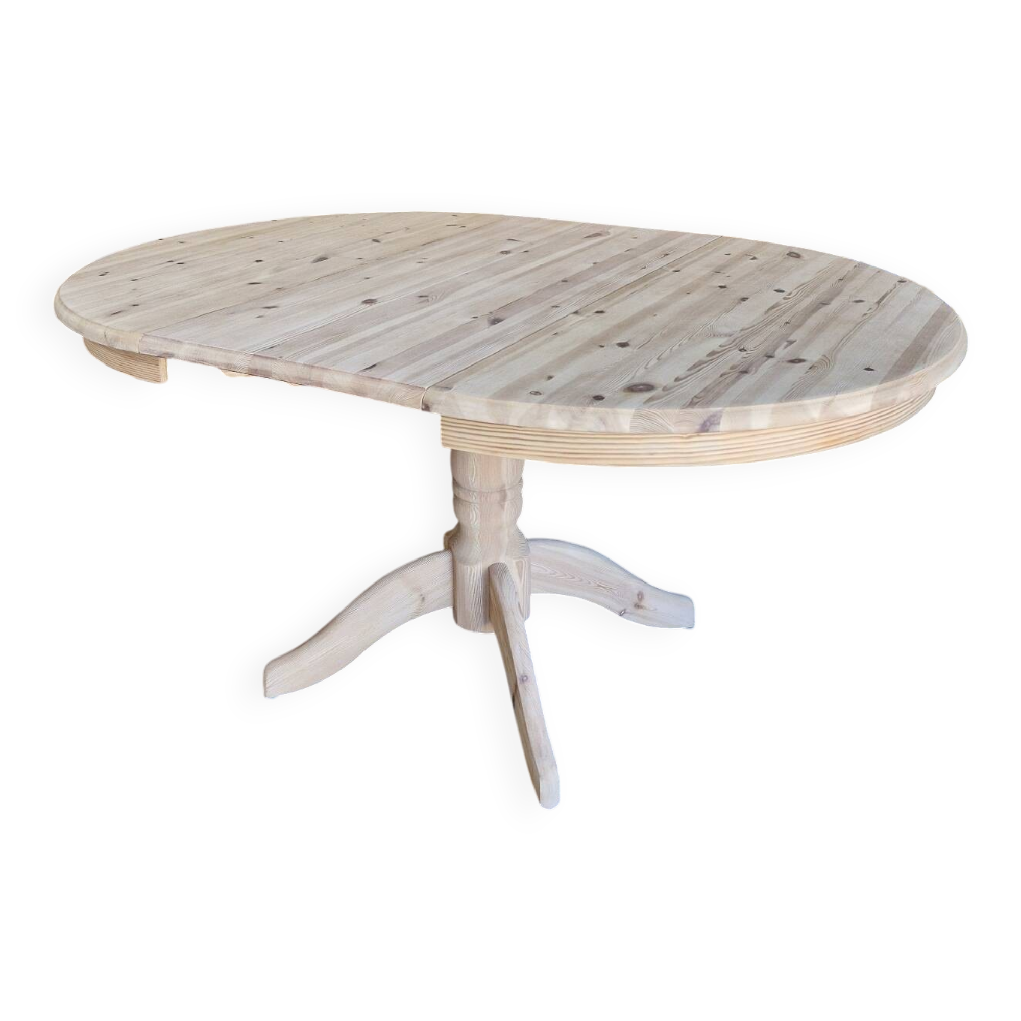 Round table in solid pine – sandblasted – with extension