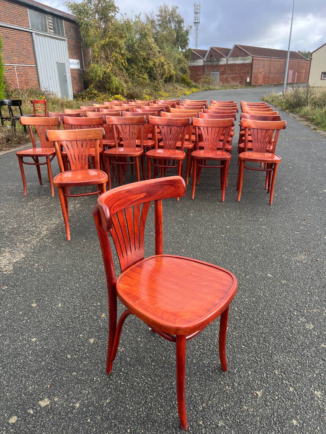 Set of 44 bistro chairs