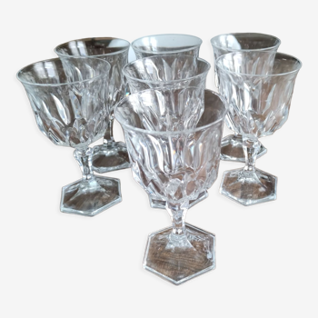 Lot de 7 verres à vin blanc en verre ancien