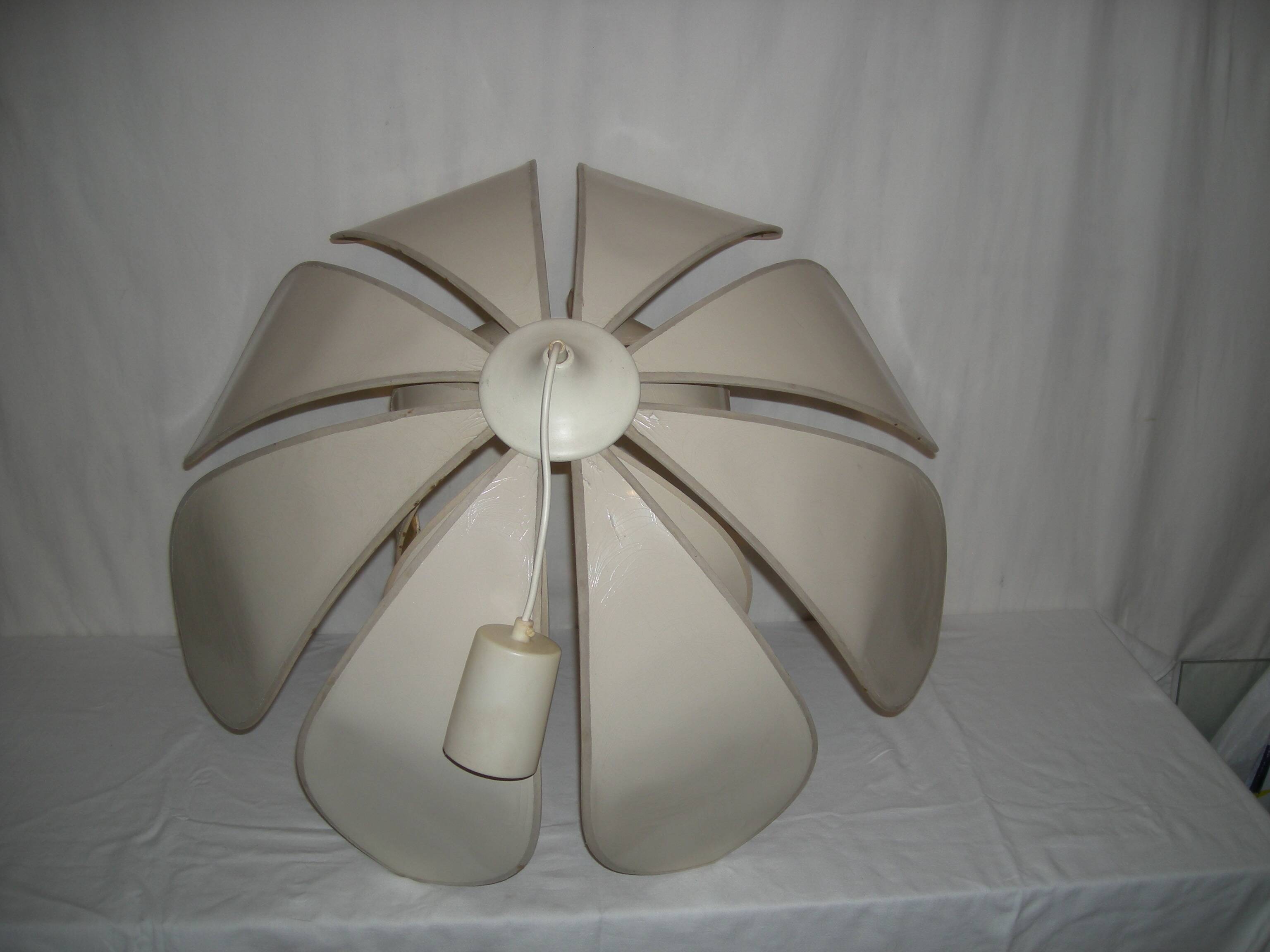Lotus pendant lamp by Robert de Schuytener from the 70s