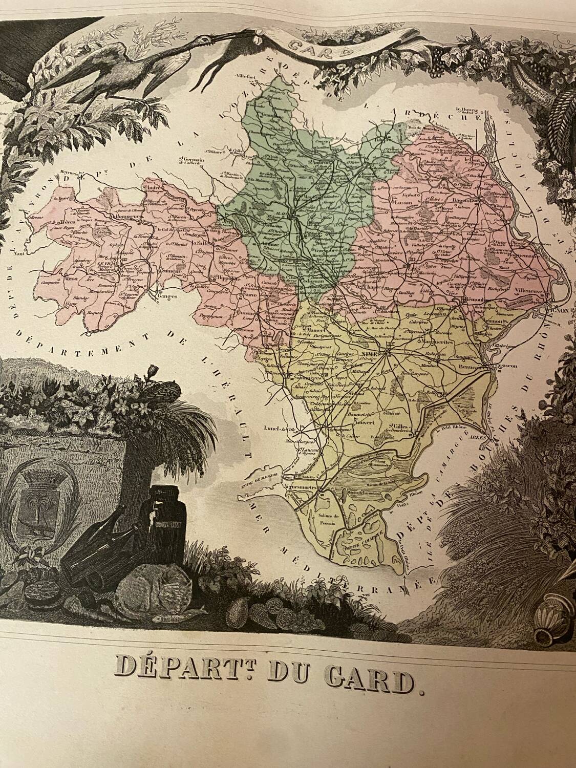 Ancienne carte illustrée du Gard