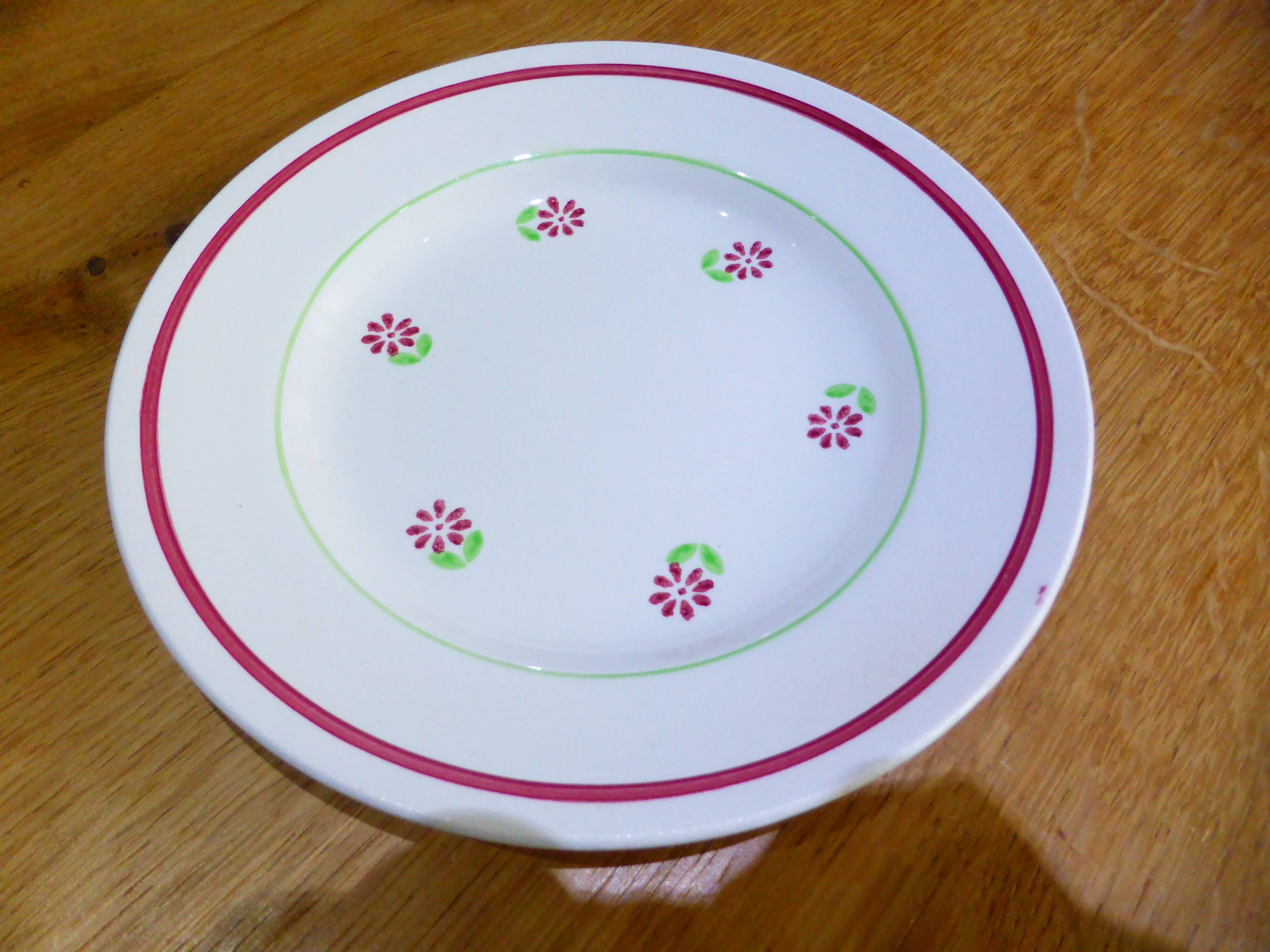 1 dessert plate from Gien, Christiane model
