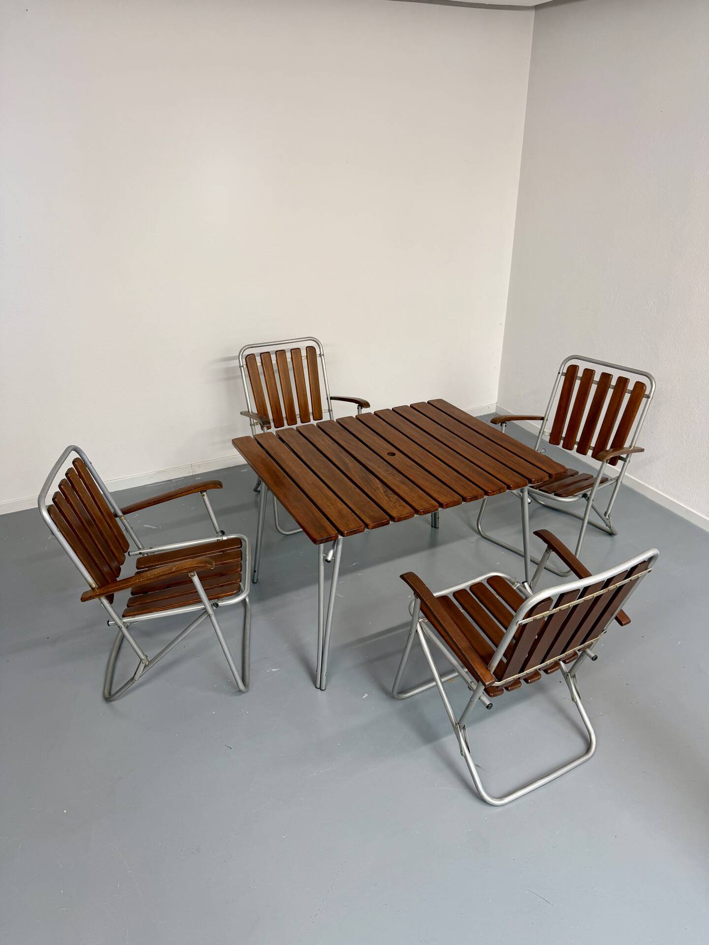 Vintage folding garden set table 4 chairs wood and metal 1960