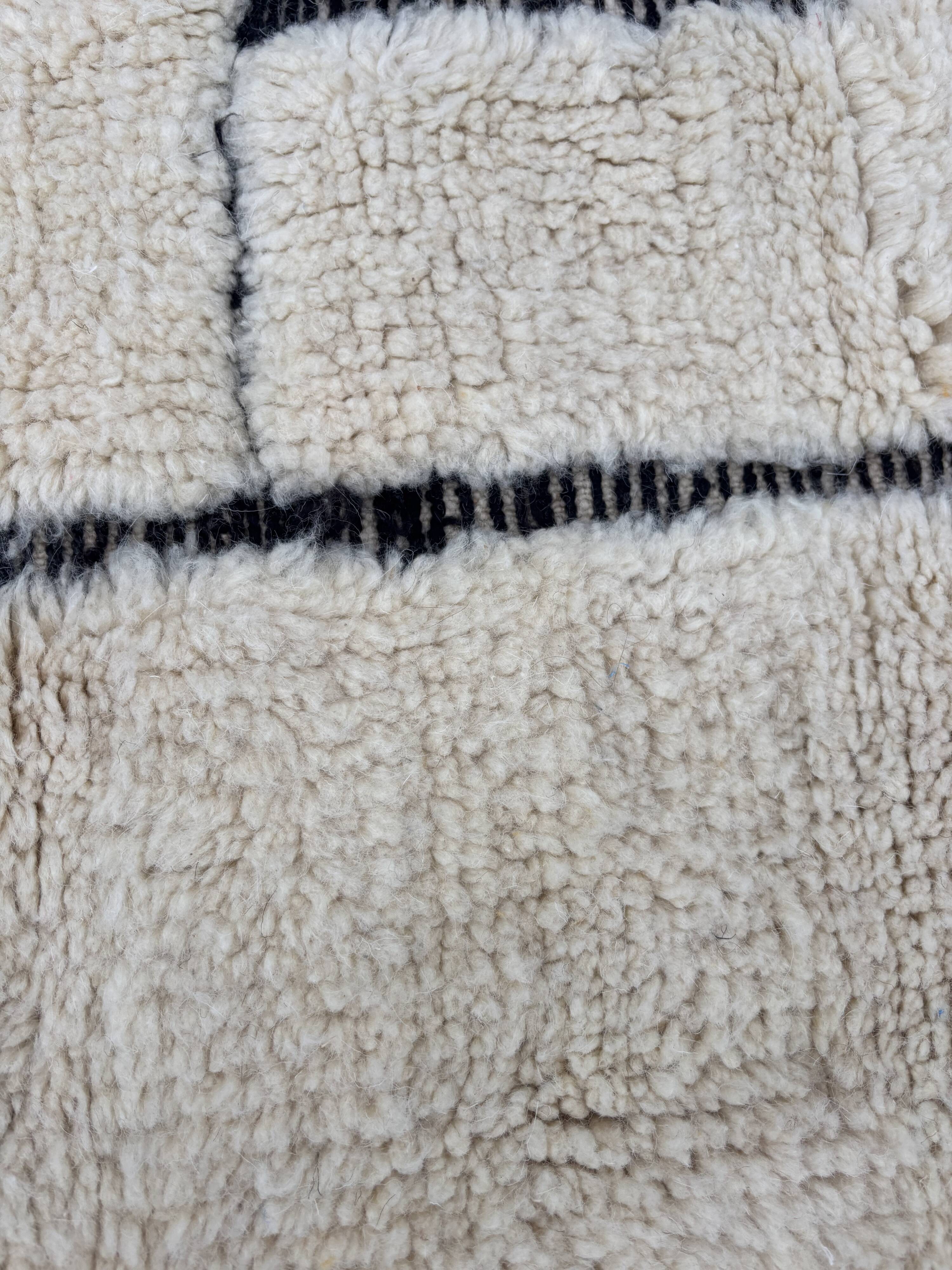 Large white Berber Beni Ouarain rug