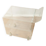 Wonderful side table from the 1960s, high-quality frame and shelf made of transparent acrylic with chrome-plated castors