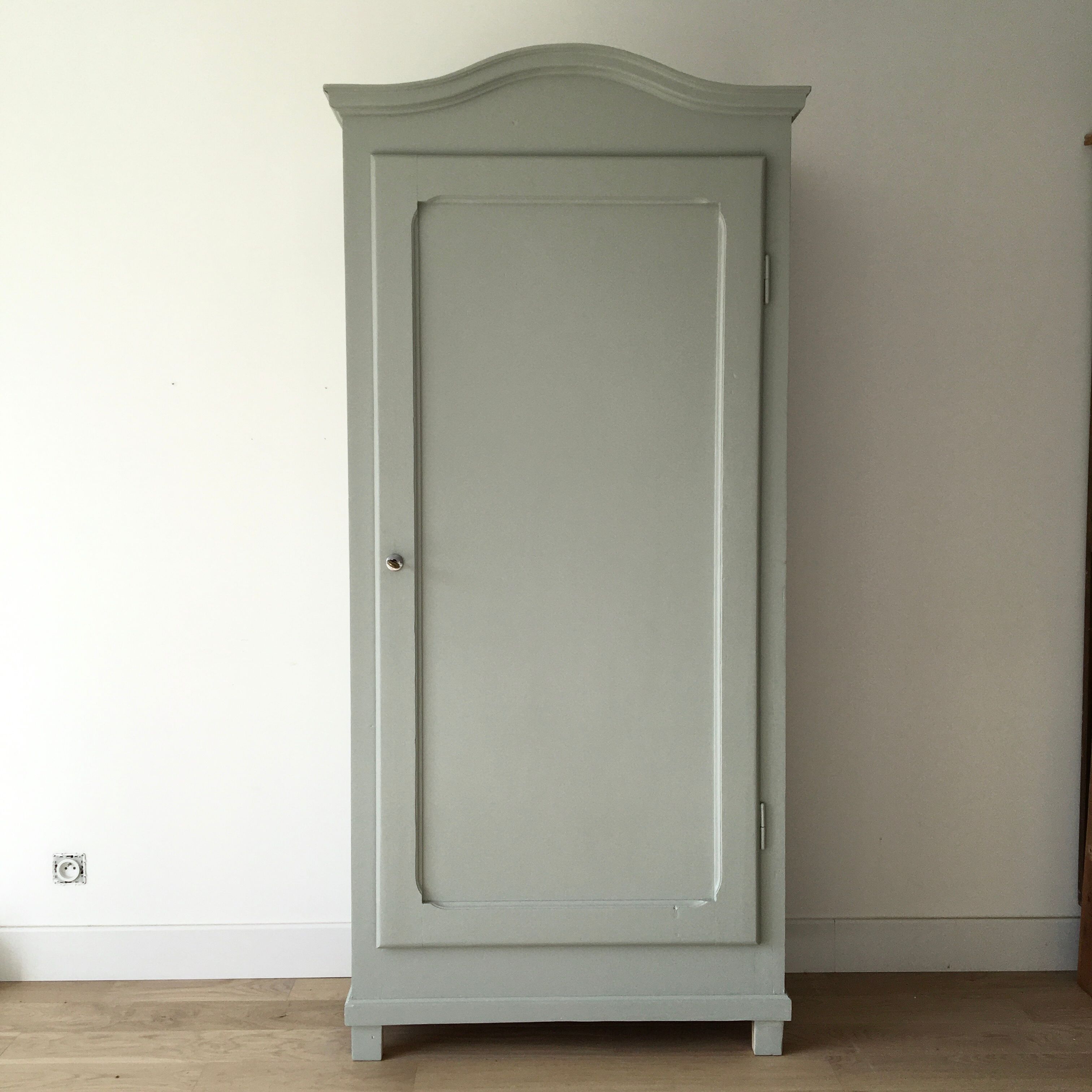 Parisian bonnetière