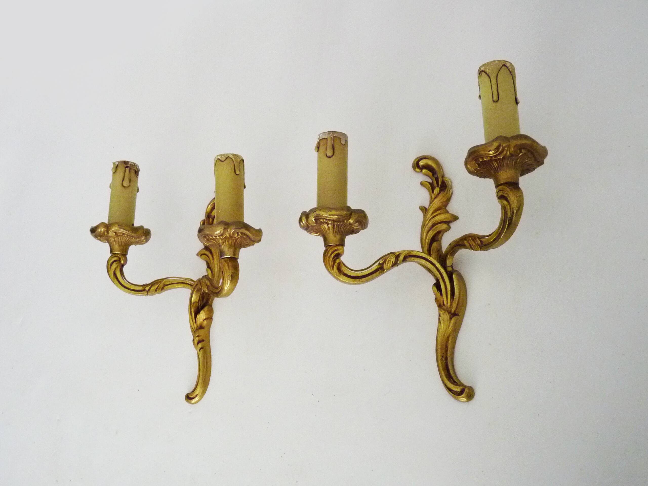 Old pair of double wall sconces in bronze.