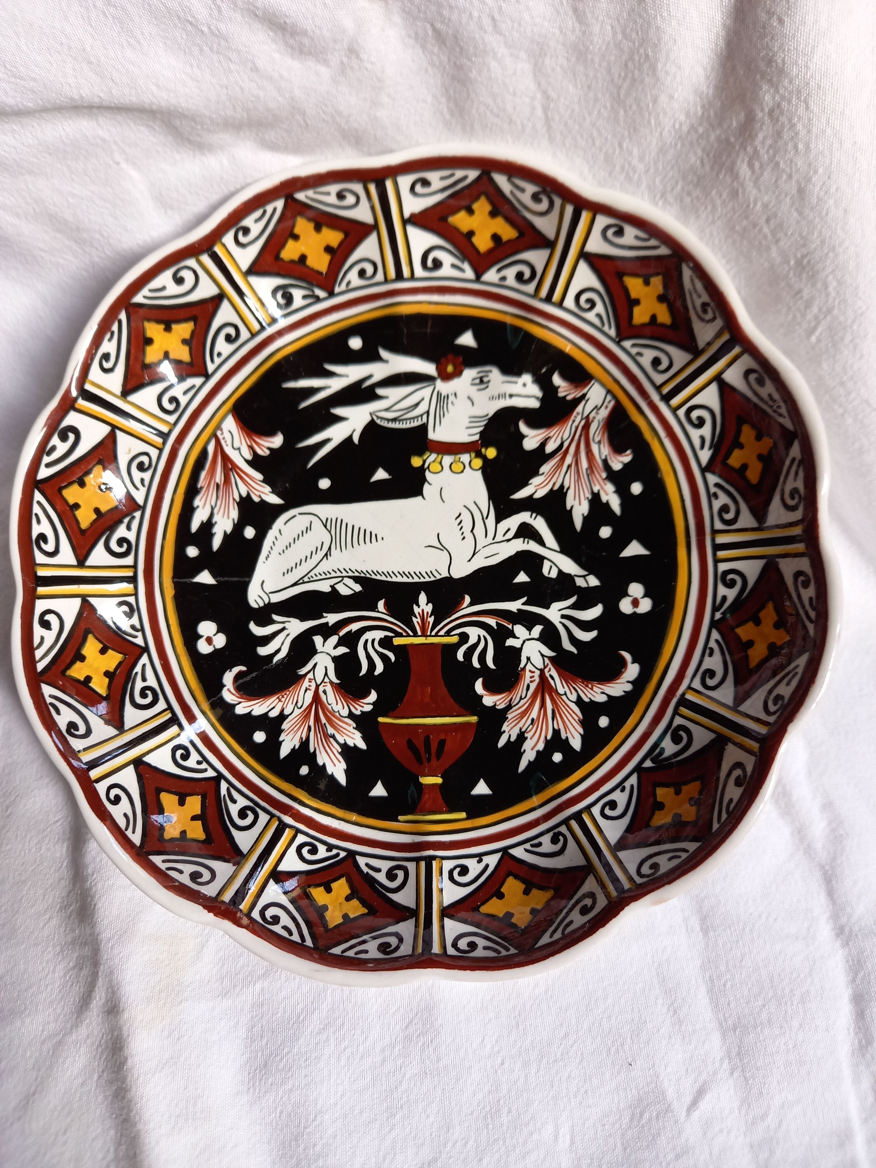 Decorative antique plate in Italian ceramic Sorrento
