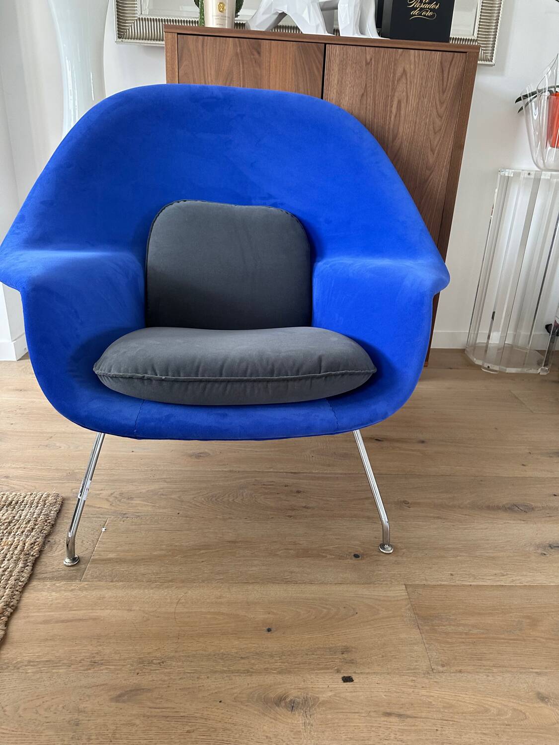 Womb Chair Eero Saarinen Knoll Studio