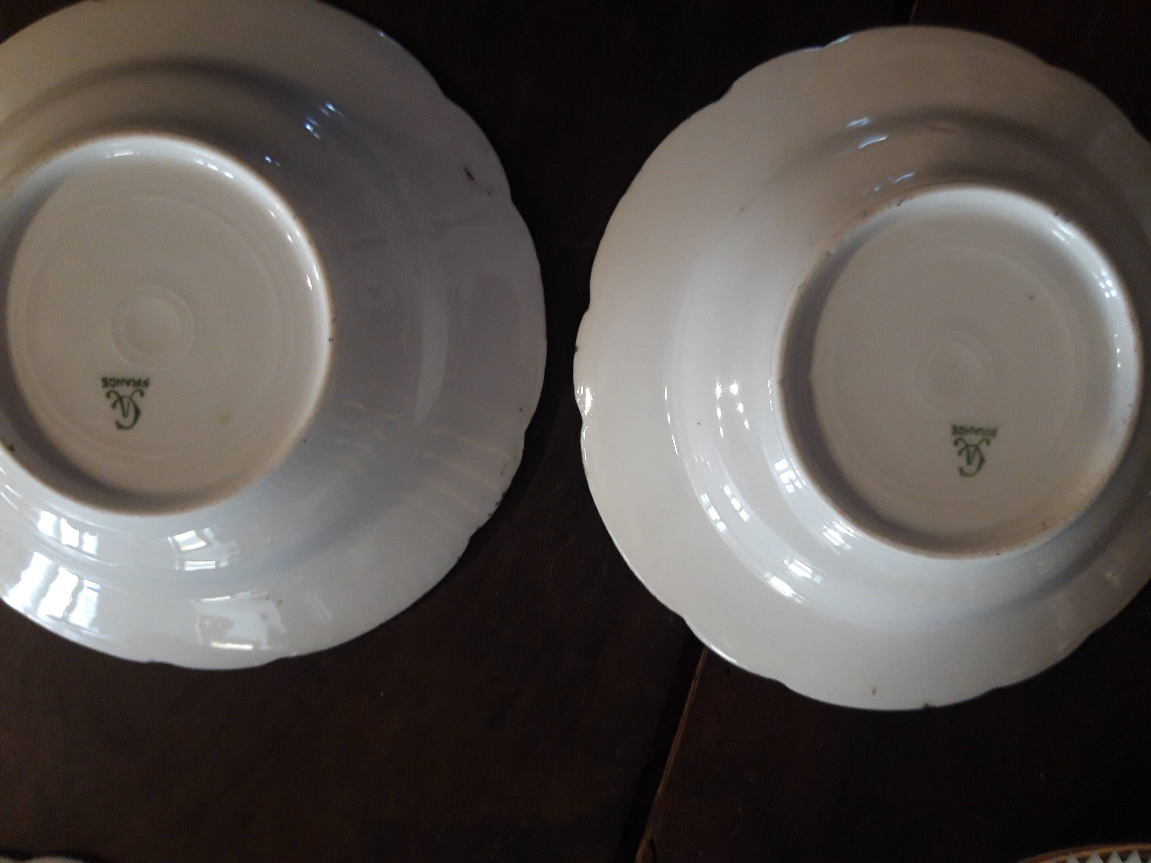 Porcelain bread/pastry plates