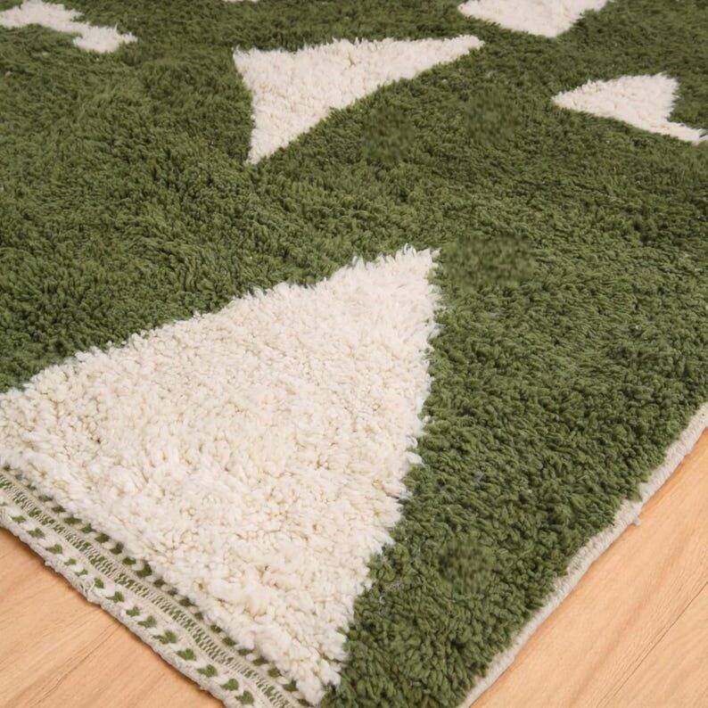 Moroccan Berber rug decorated 200cmx300cm