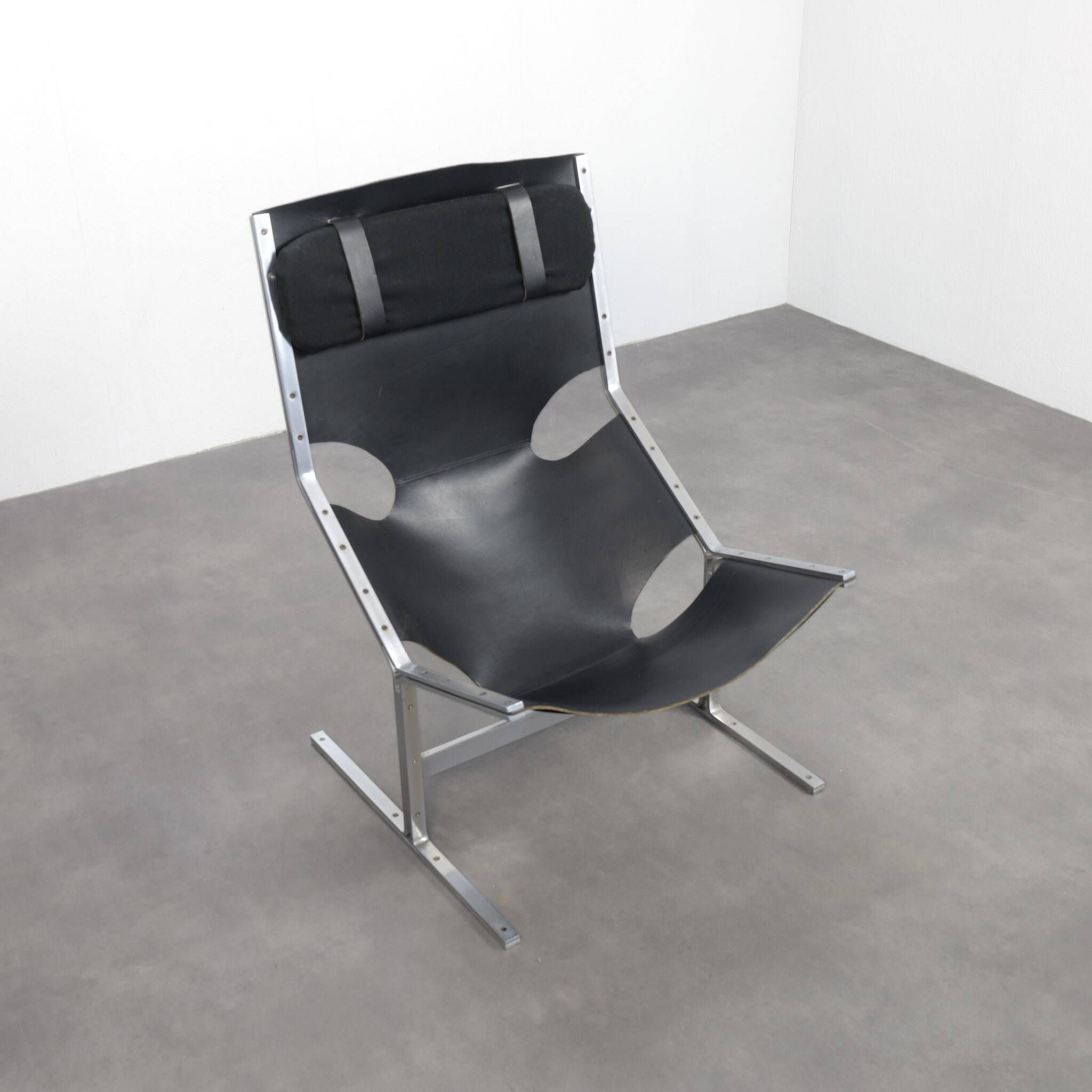 Extremely rare leather lounge chair by Pierre Thielen for Metz & Co., Netherlands, 1960s