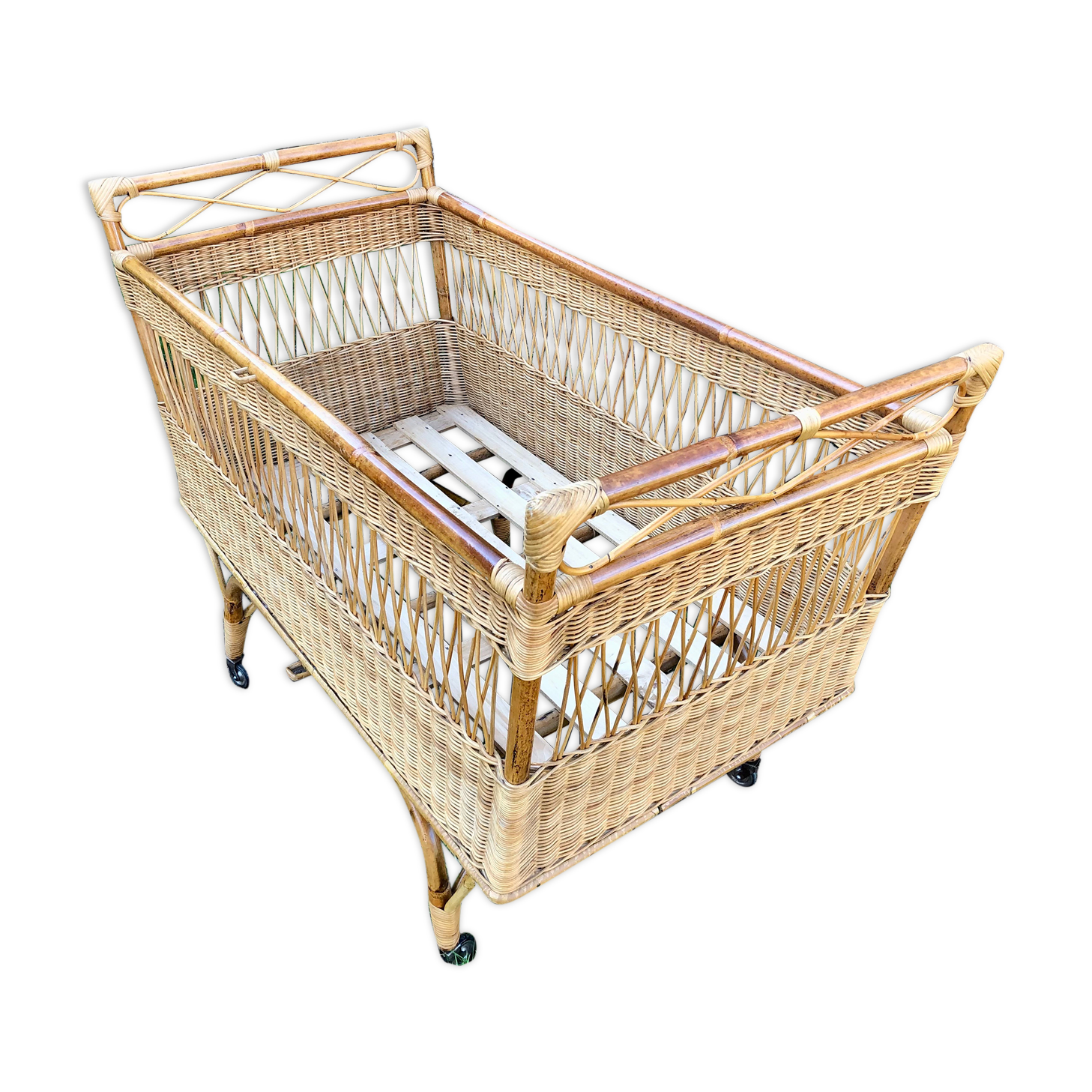 Rattan cot