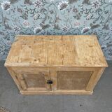 Small low country chic buffet
