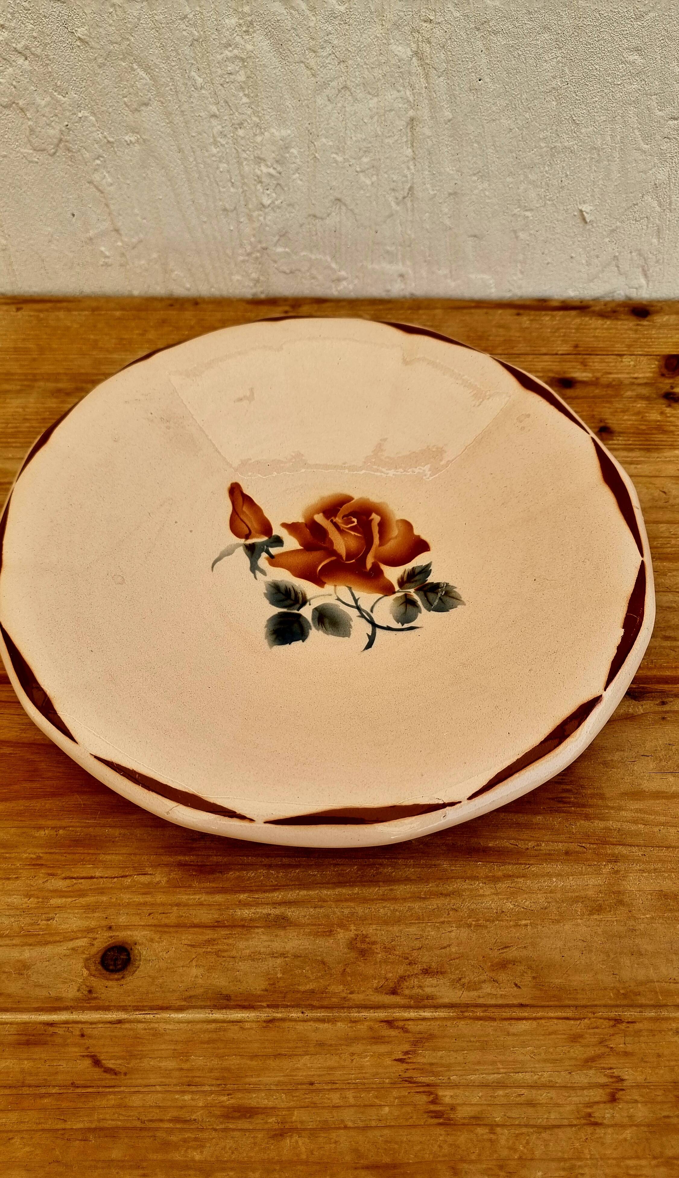 Digoin Sarreguemines pedestal dish model 9181