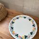 Assiette de service en porcelaine