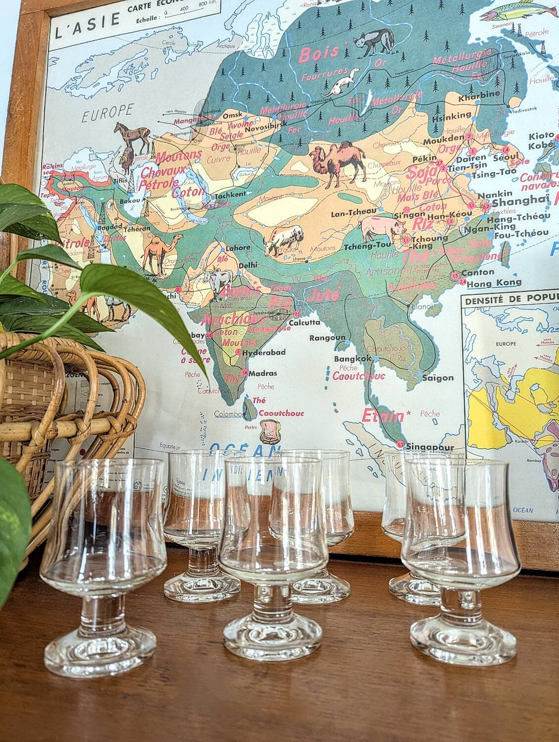 set of 6 vintage stemmed glasses