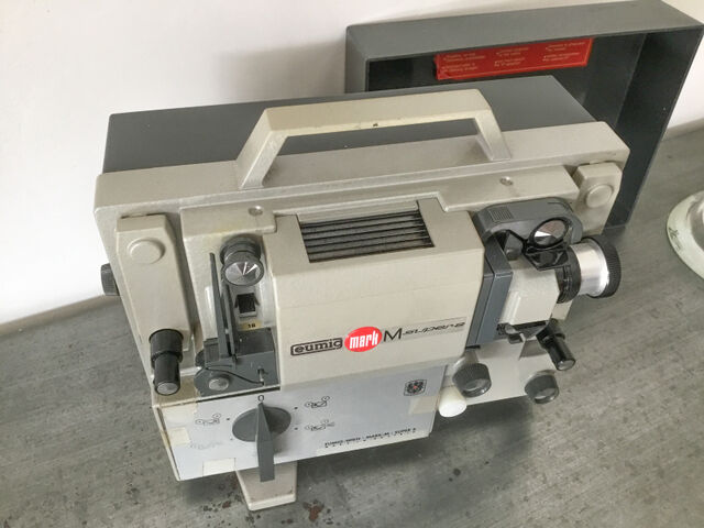 Projecteur super 8 eumig mark m