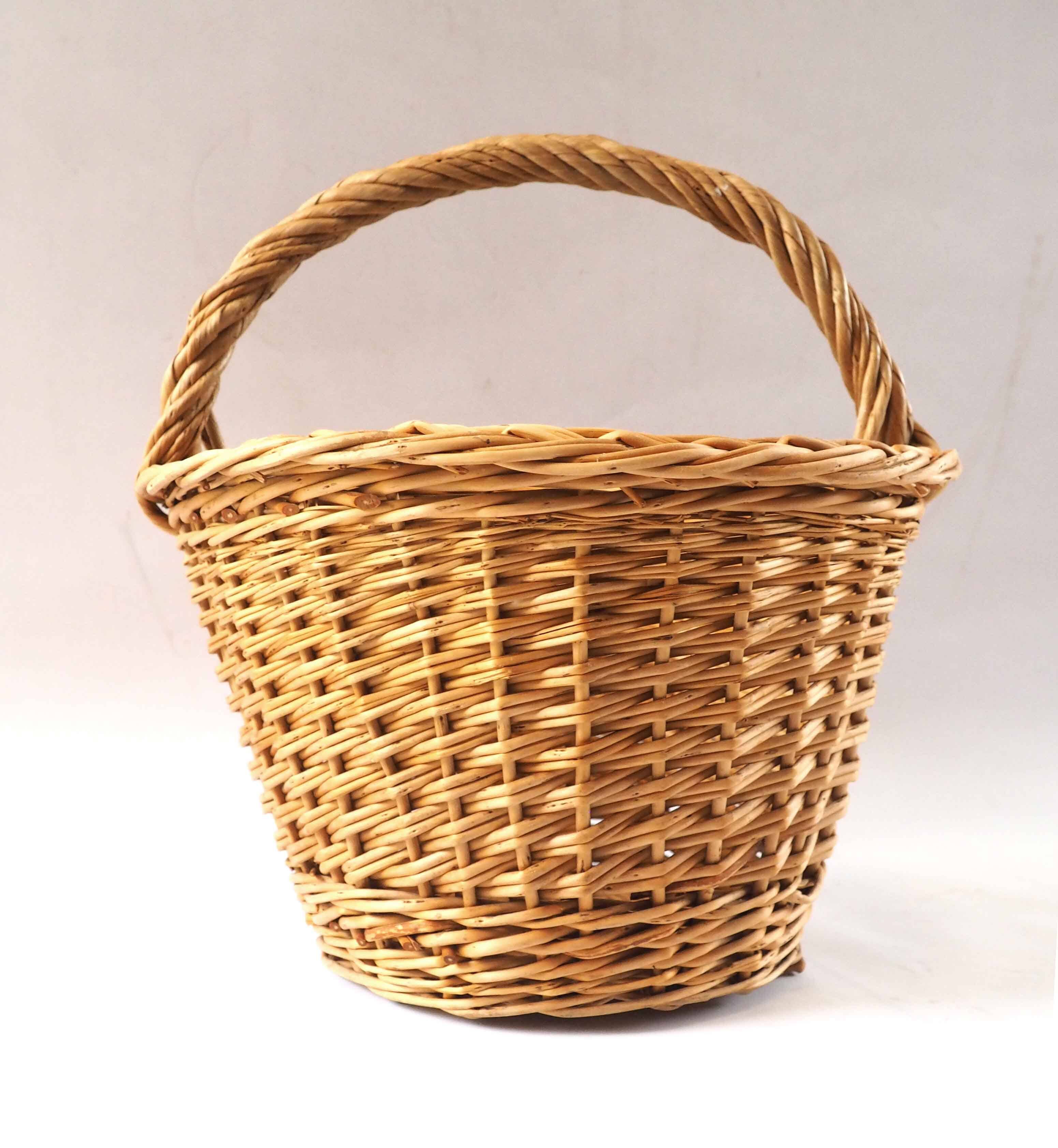 Panier rotin clair