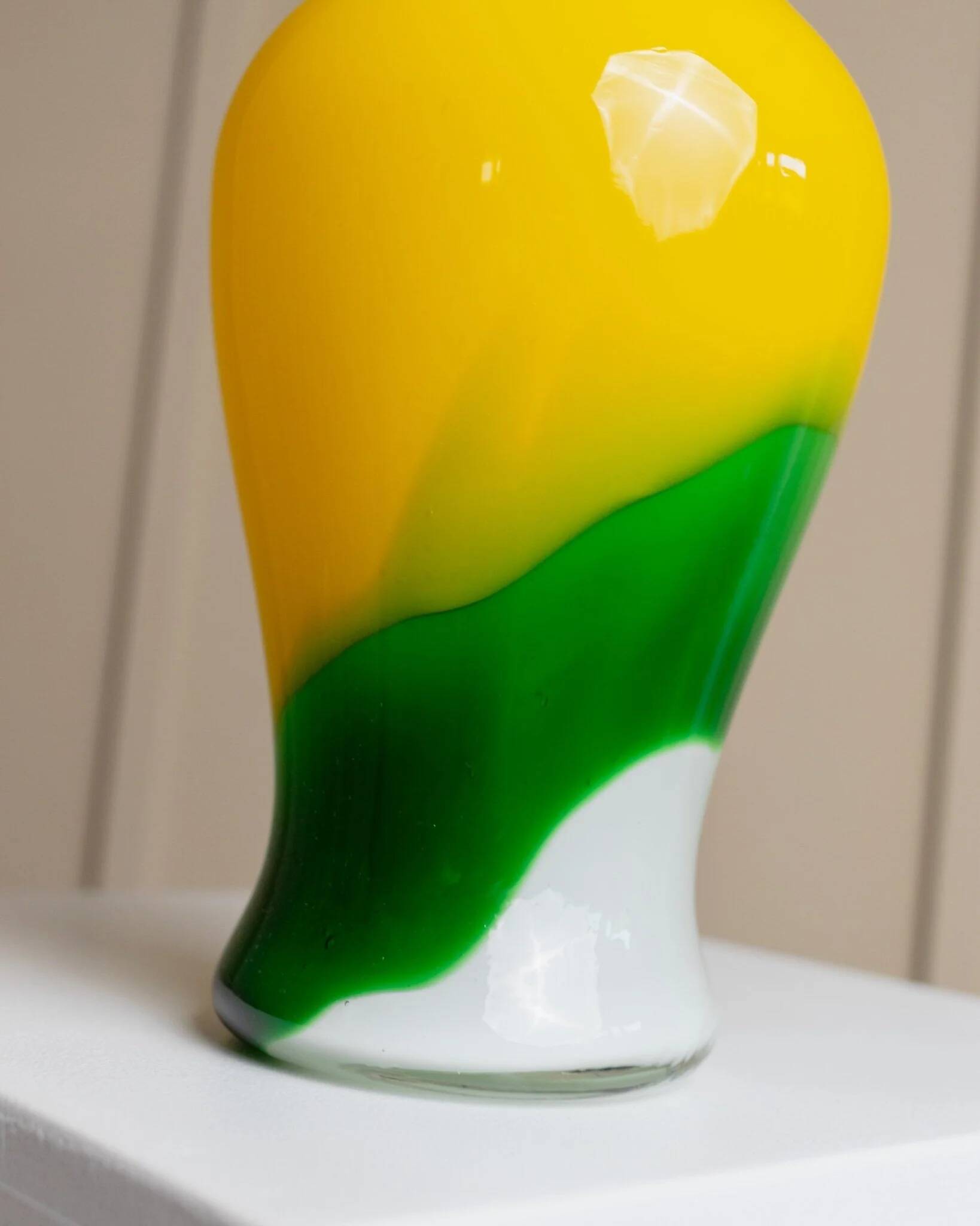 Vintage Murano Glass Fenton Vase in Multicolor Yellow, White & Green, Flashed Glass – Italy 1970s