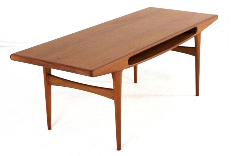 Table basse 'Smile' - design danois - milieu du siècle moderne - restaurée