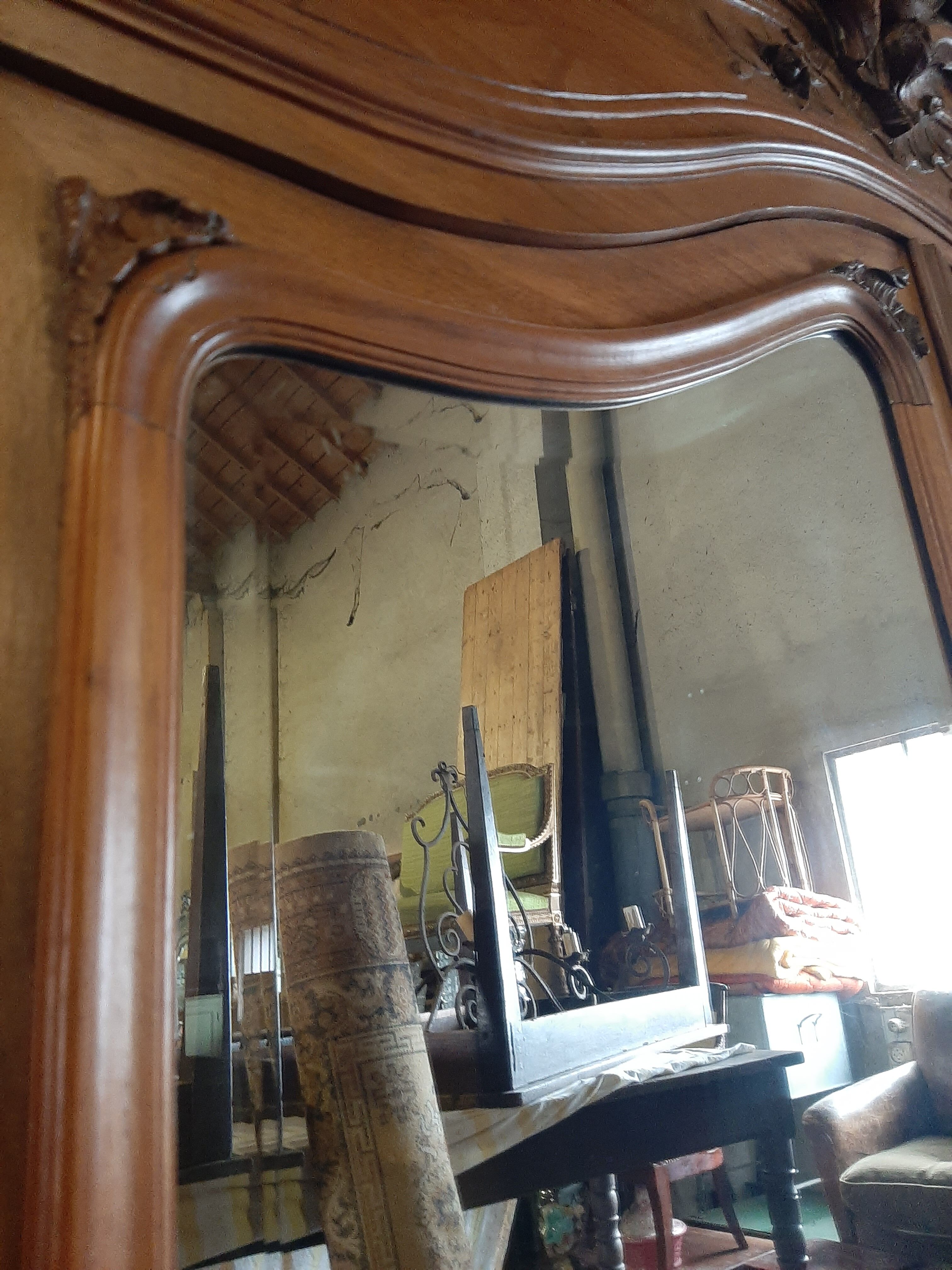 Three-bedroom louis XV-style cupboard with biseauté ice