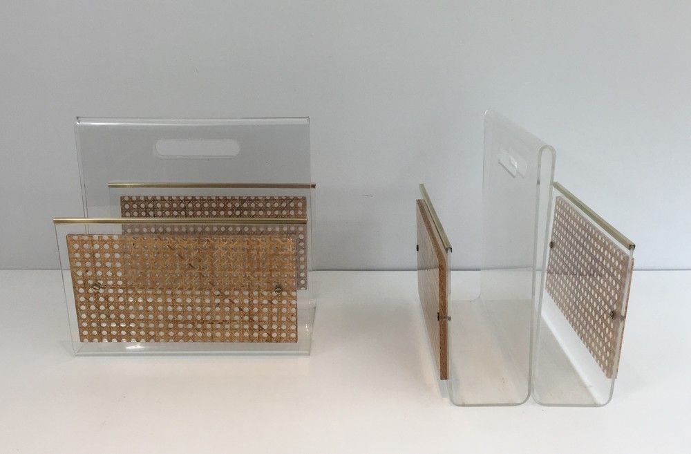 Pair of magazine racks in plexiglass, brass and inlaid caning in the style of Christian Dior and Gabriella Crespi
