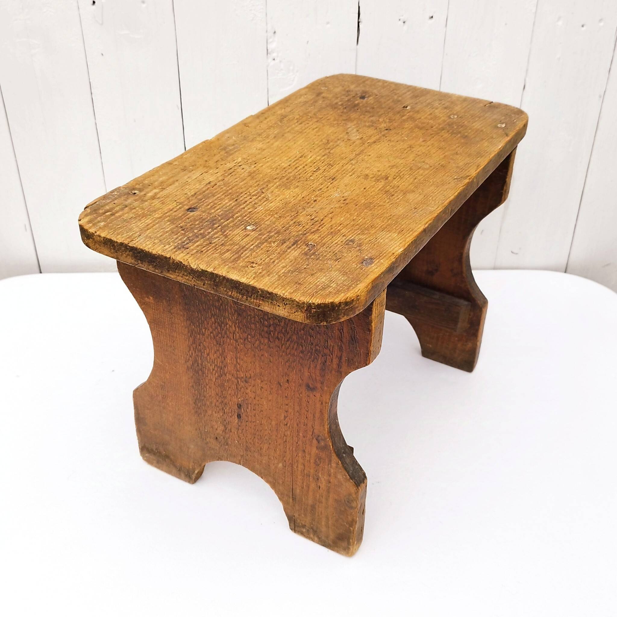 Wooden step stool country decoration